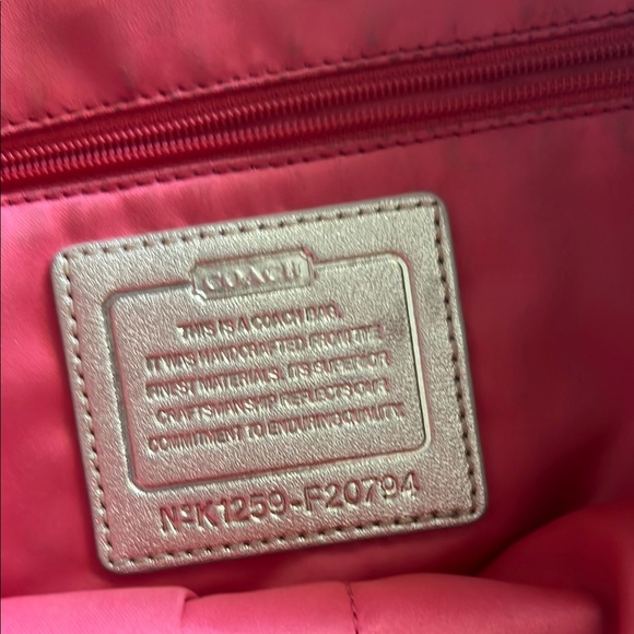 Coach Tan and Gold Shoulder Bag with Elegant Design - Picture 2 of 7